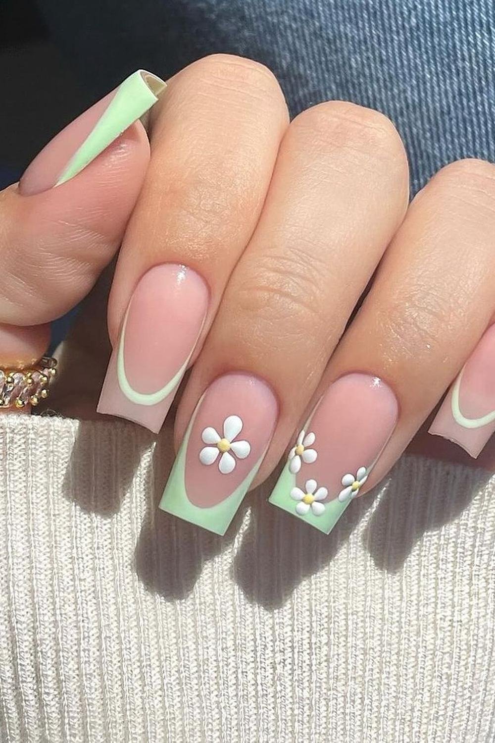 24 - Picture of Whimsical Nails