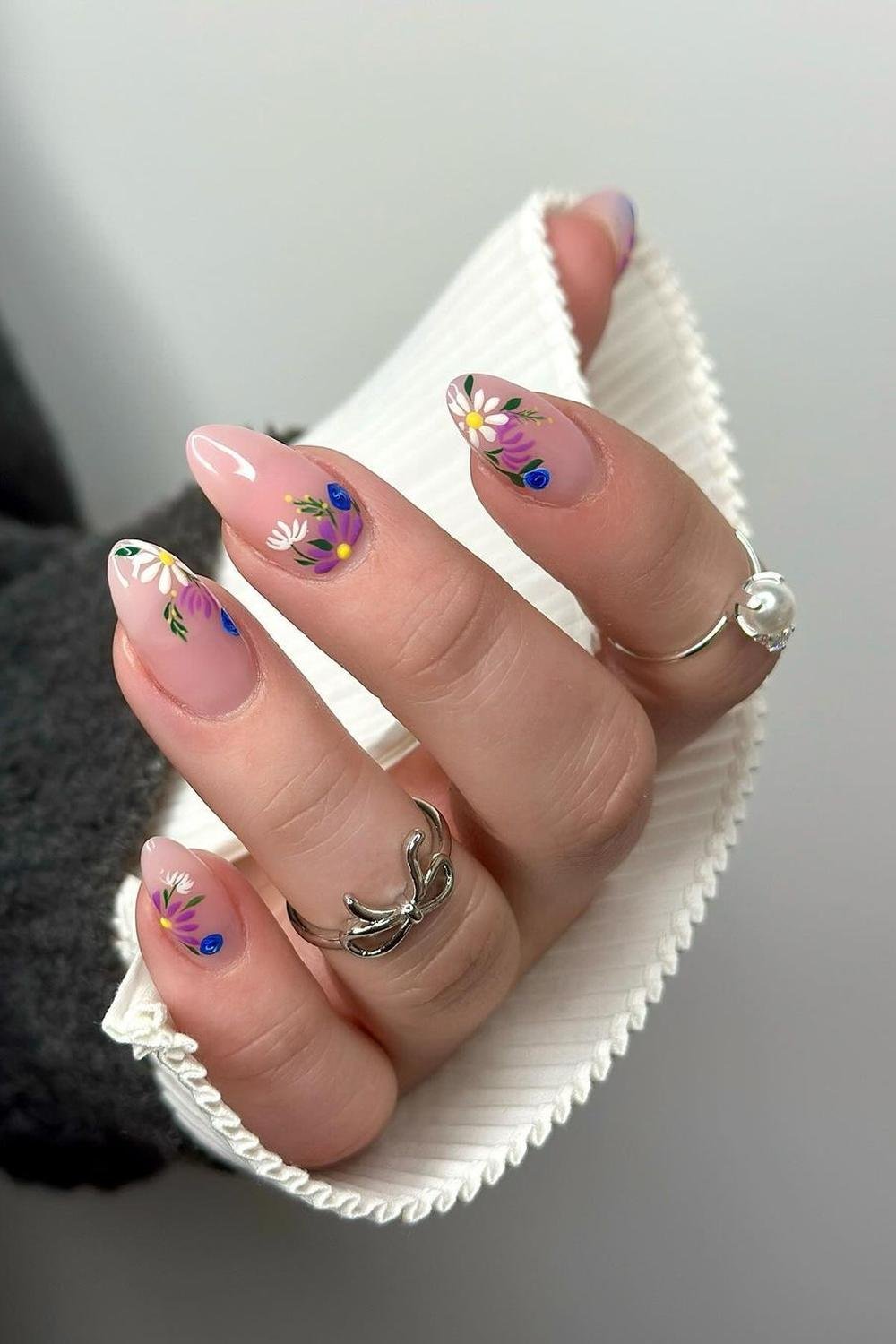 35 - Picture of Whimsical Nails