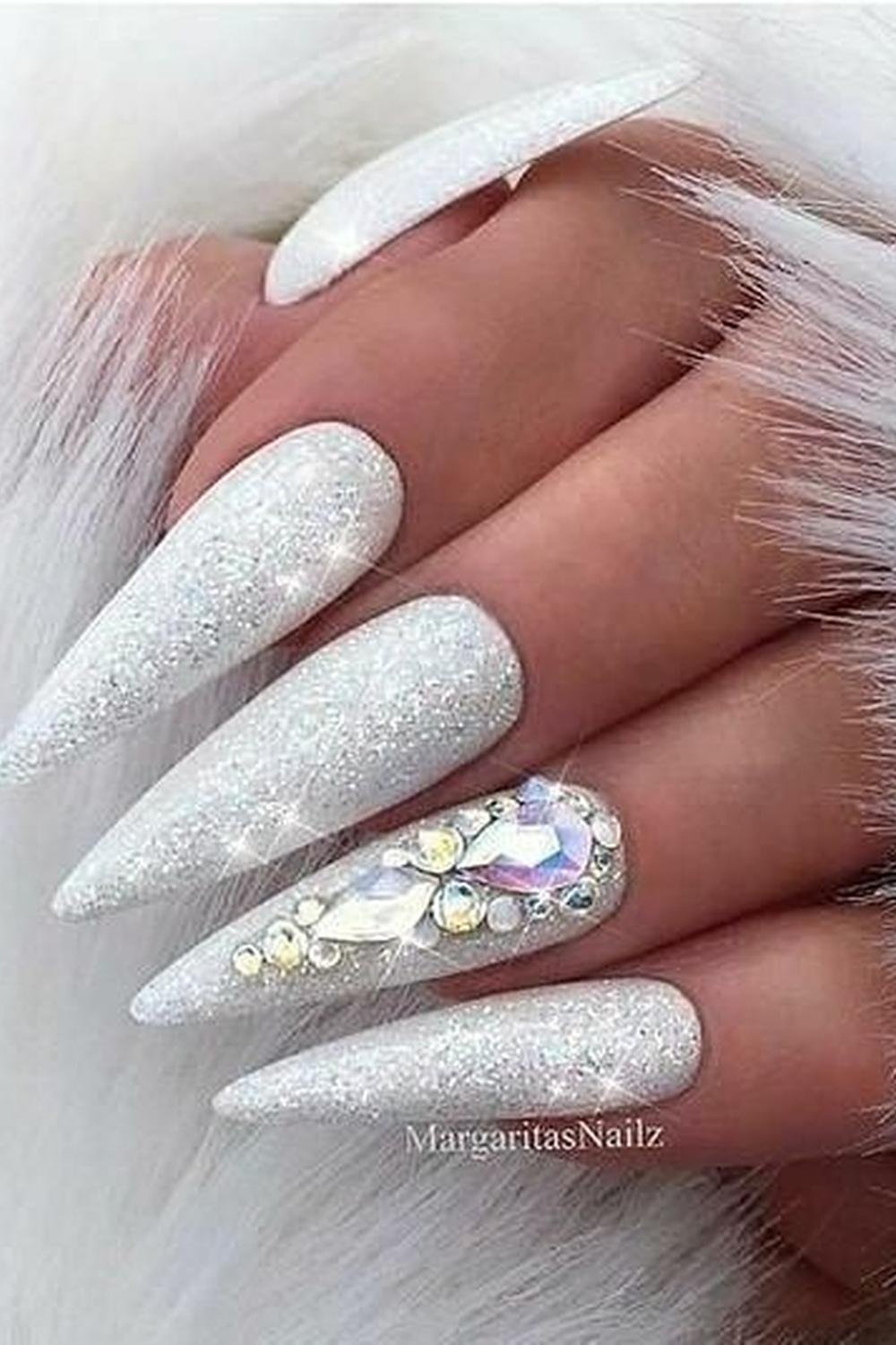 11 - Picture of White Glitter Nails