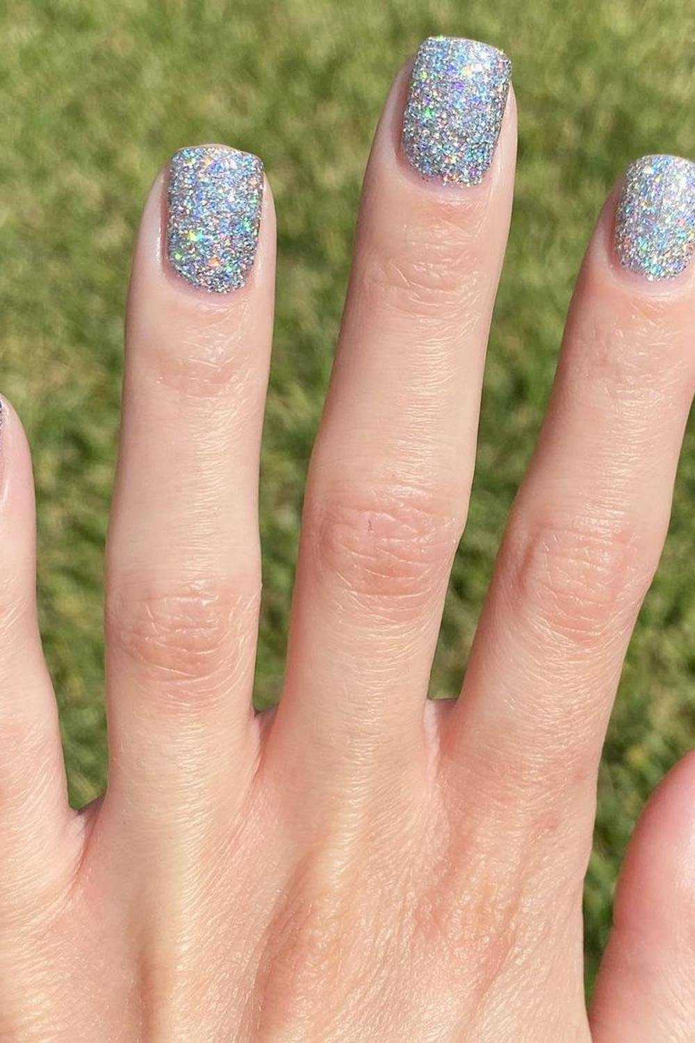 14 - Picture of Silver Glitter Nails