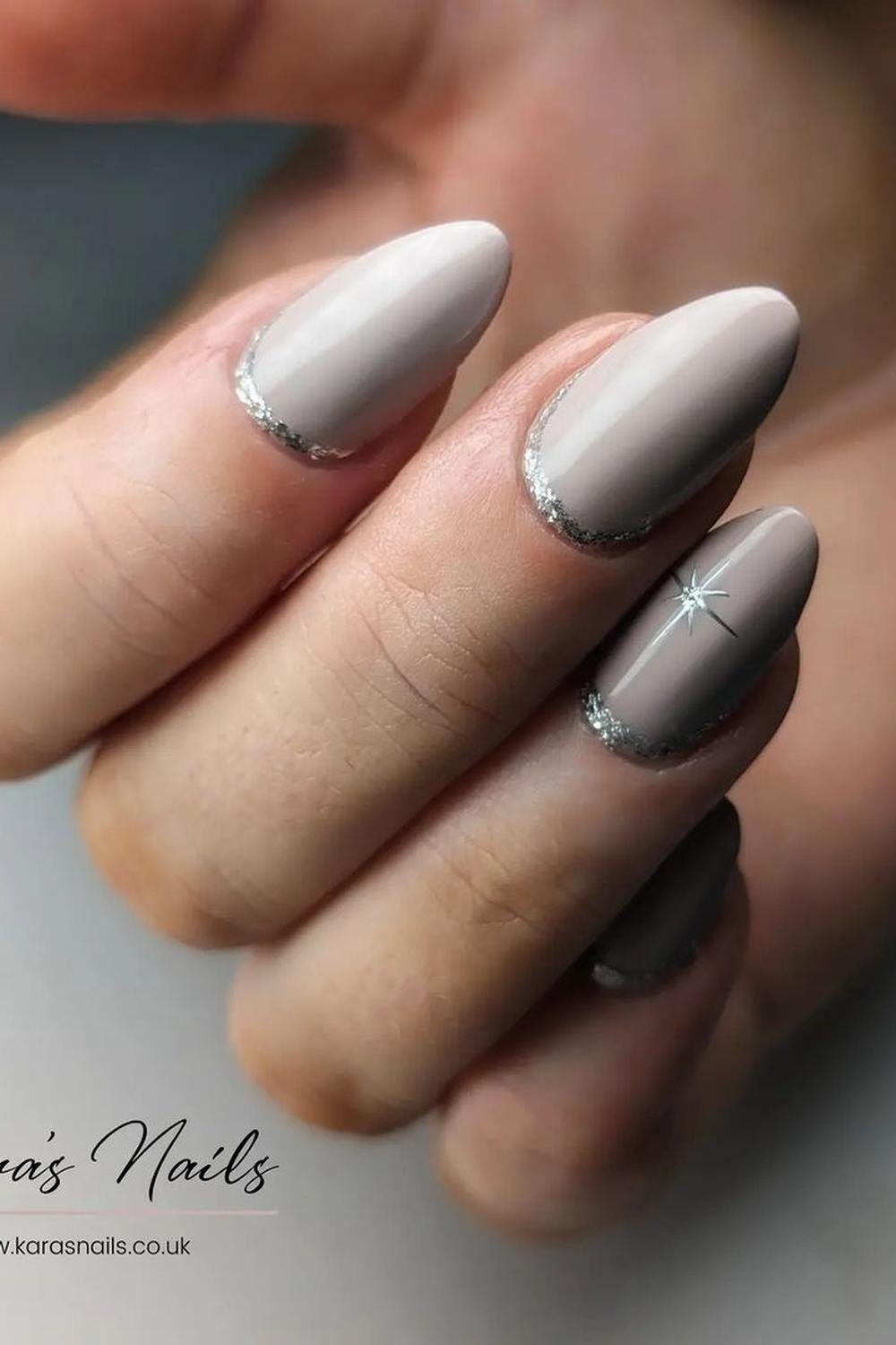 5 - Picture of Silver Glitter Nails